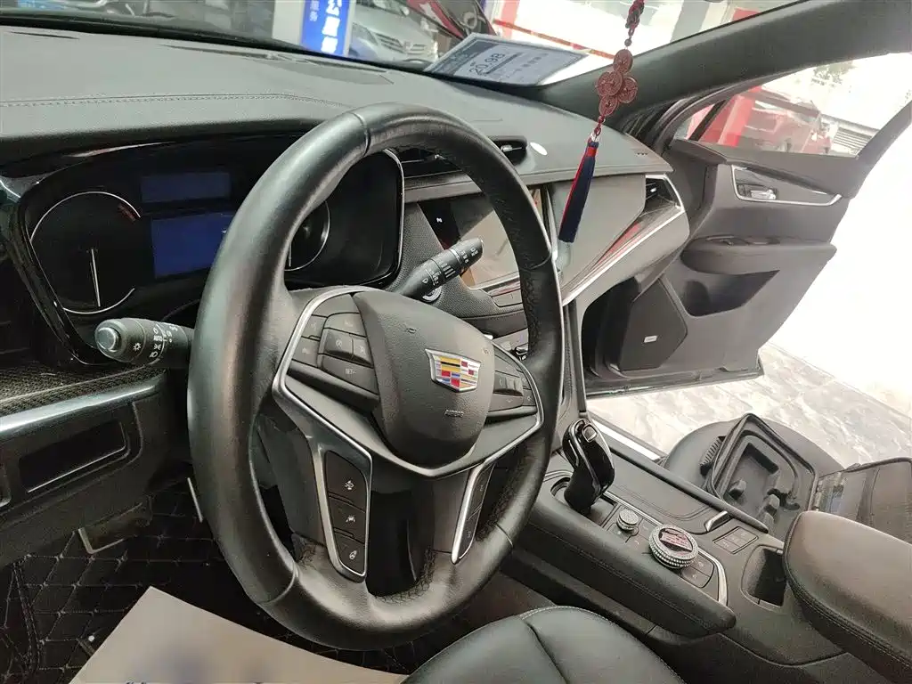 Cadillac XT5 2024 2.0T AWD Luxury (Hummingbird Edition) фото 11