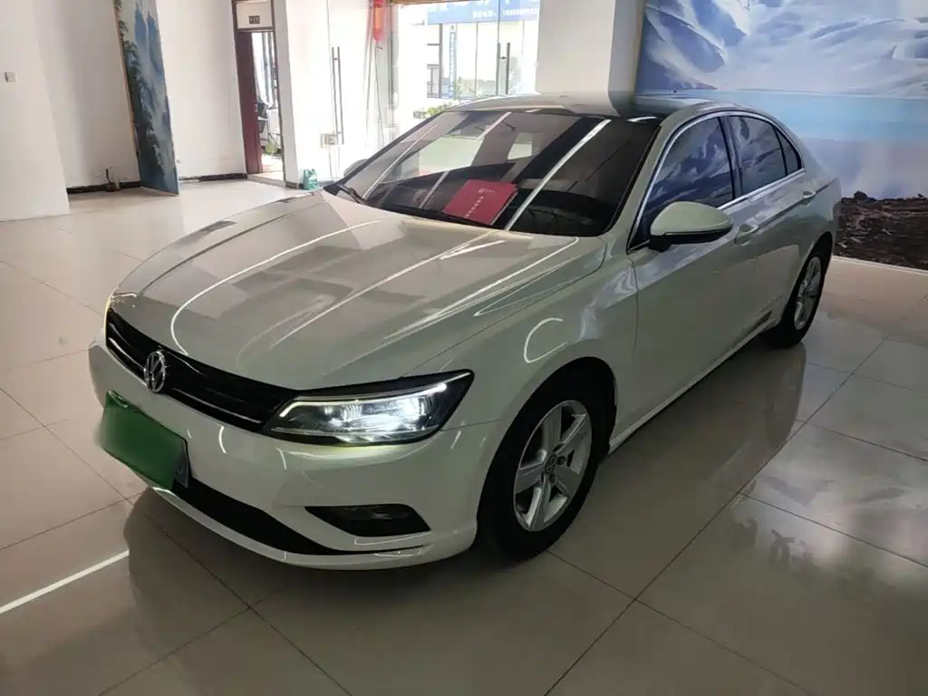 Фото 2 - Volkswagen Lamando