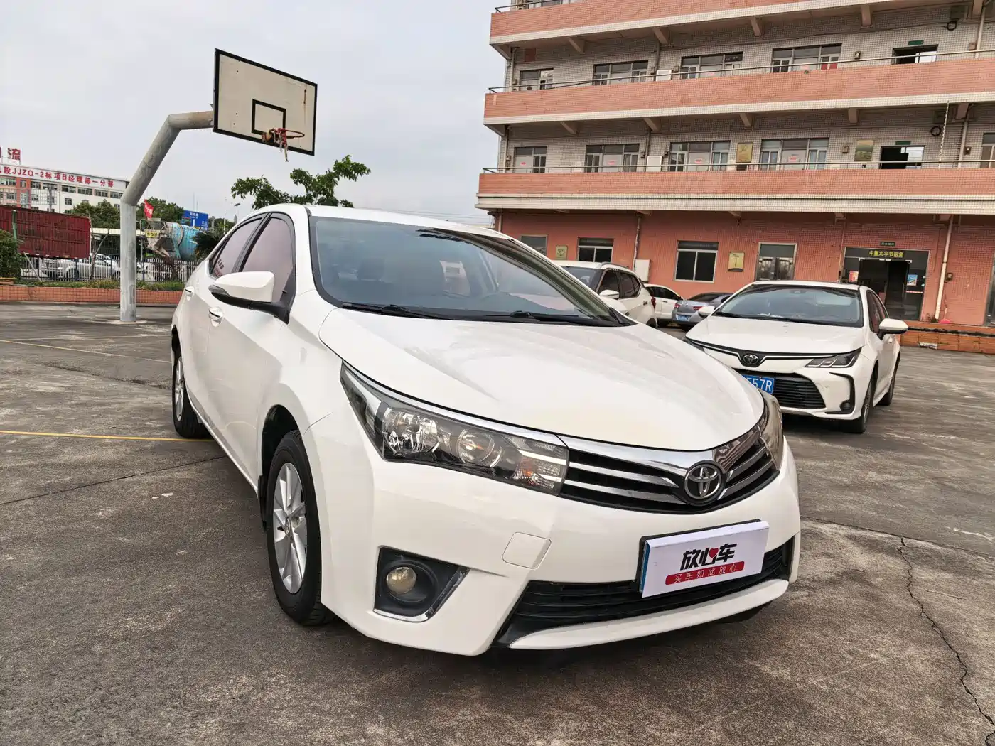 Toyota Corolla 2014 1.6L CVT GL фото 3