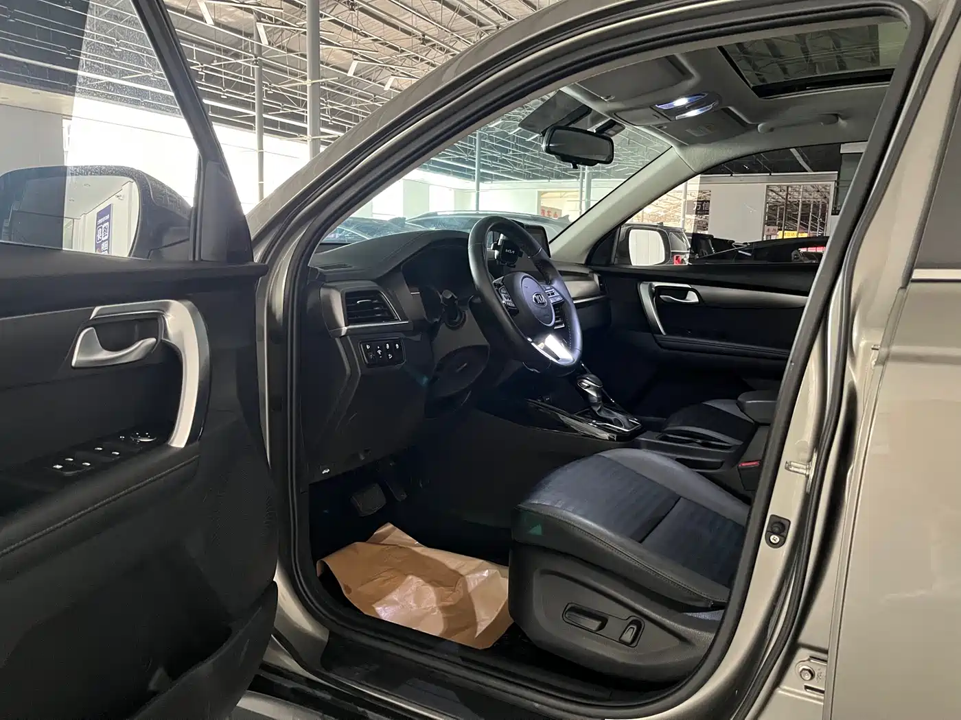 Kia Sportage 2019 2.0L Automatic Smart Luxury Edition фото 6