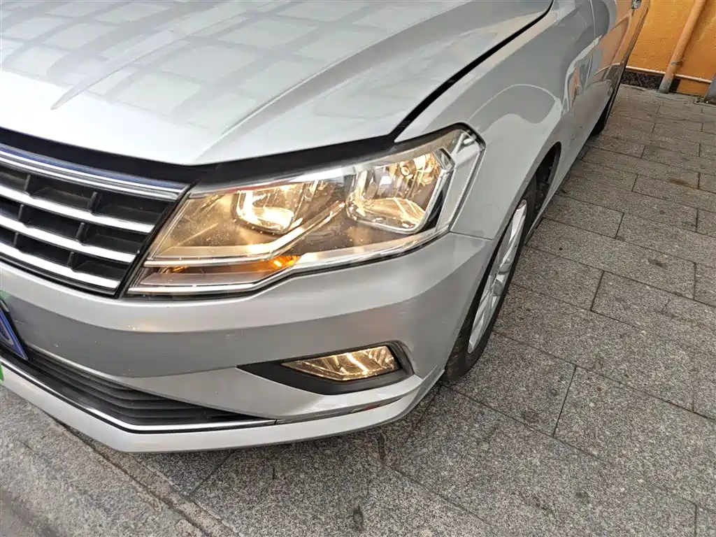 Volkswagen Jetta 2017 1.5L Automatic Comfort фото 15