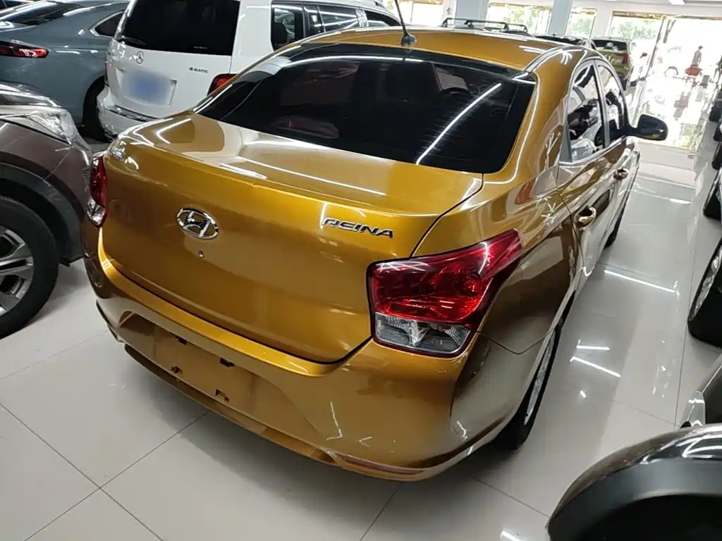 صورة 5 - Hyundai Verna