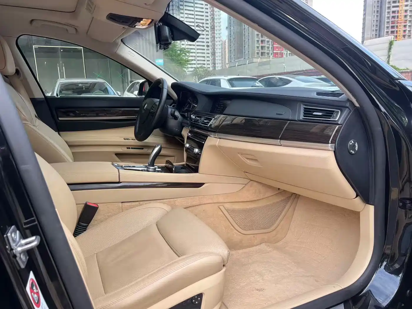 BMW 7 Series 2009 730Li Luxury фото 5