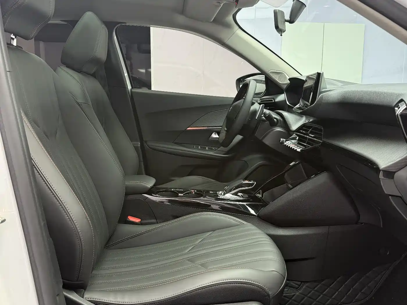 Peugeot 2008 2022 230THP THE ONE фото 16