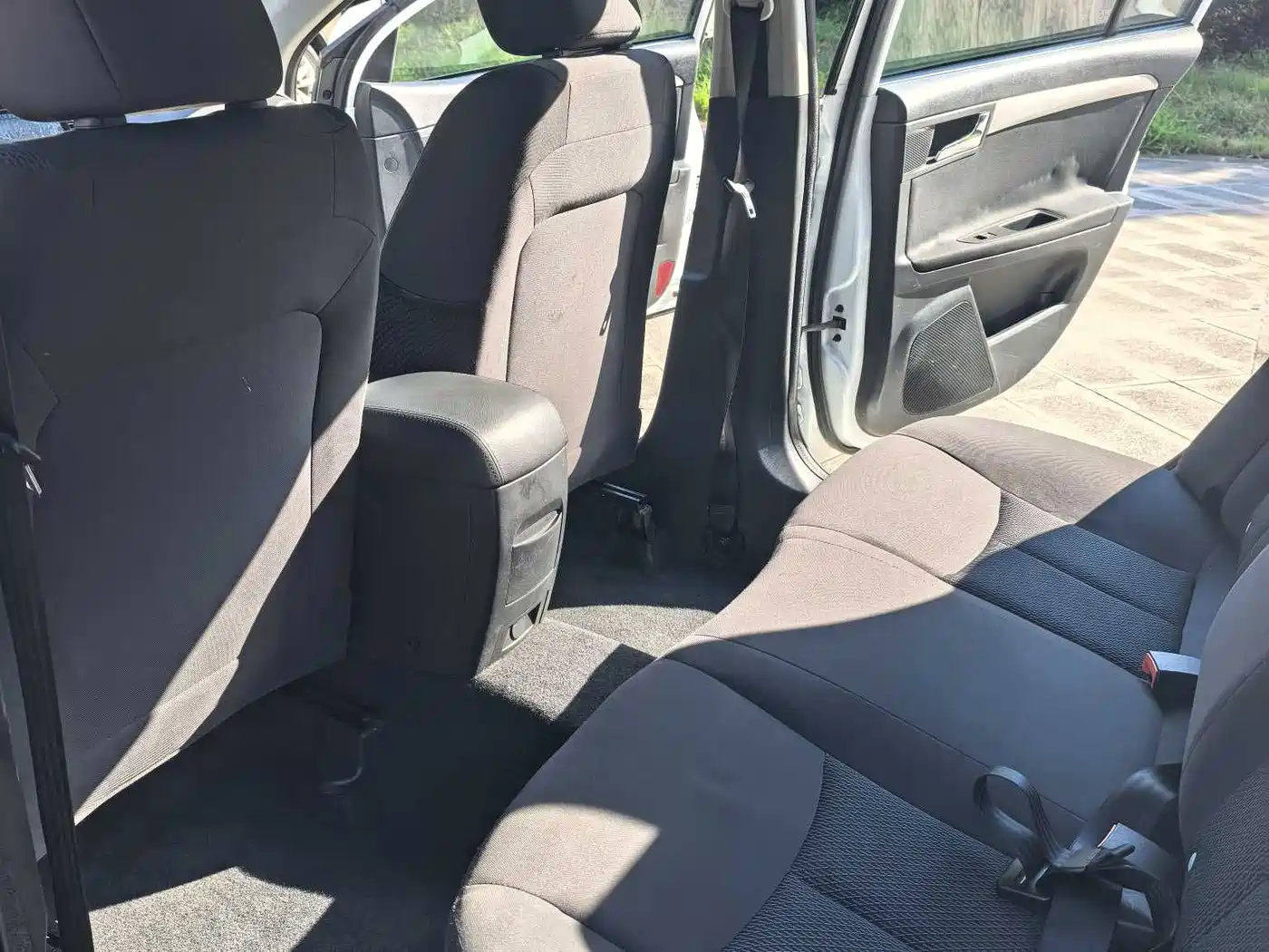 Roewe 350 2016 2015 Model 1.5L Manual Luxury Sunroof Edition