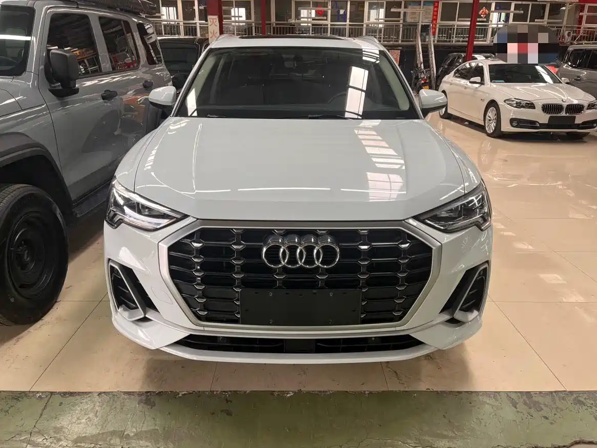 Audi Q3 2021 35 TFSI Fashion Sport фото 2