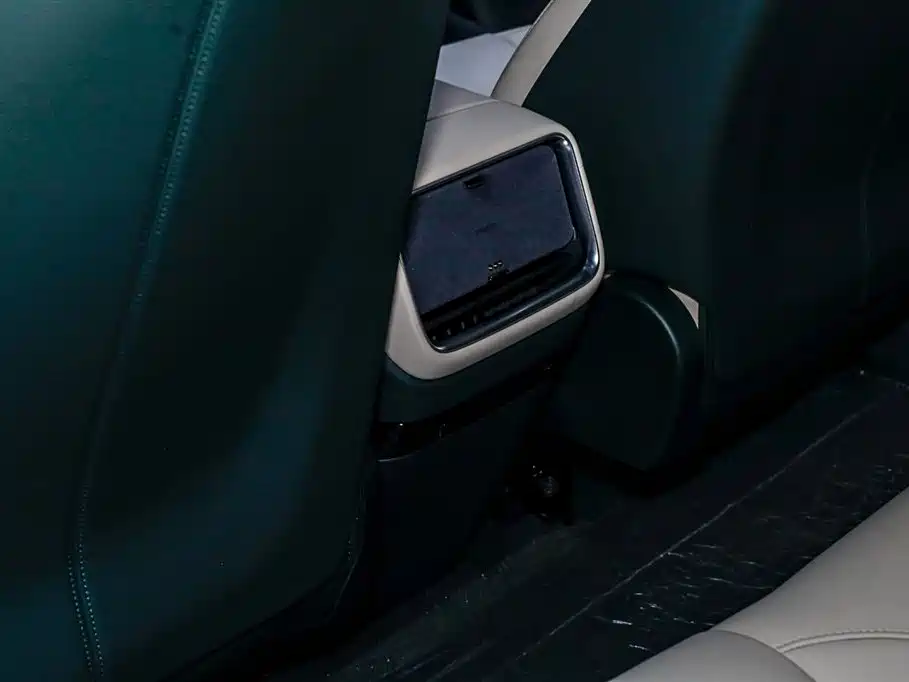 Xiaomi Auto Xiaomi YU7 2025 Extended Range RWD Edition фото 11