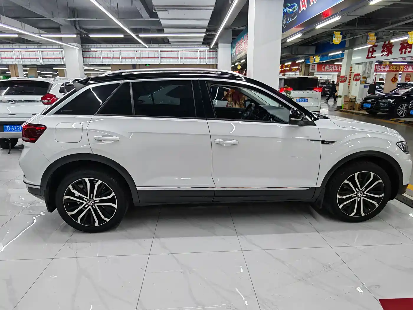 Volkswagen T-ROC 2020 280TSI DSG 2WD Comfort фото 3