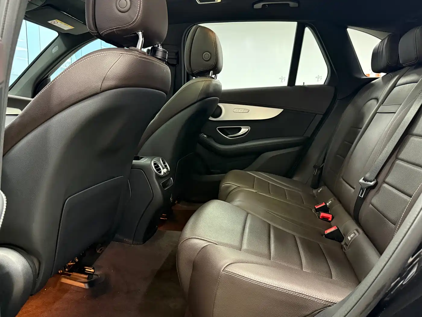 Mercedes-Benz GLC 2022 Facelift GLC 260 L 4MATIC Dynamic фото 11
