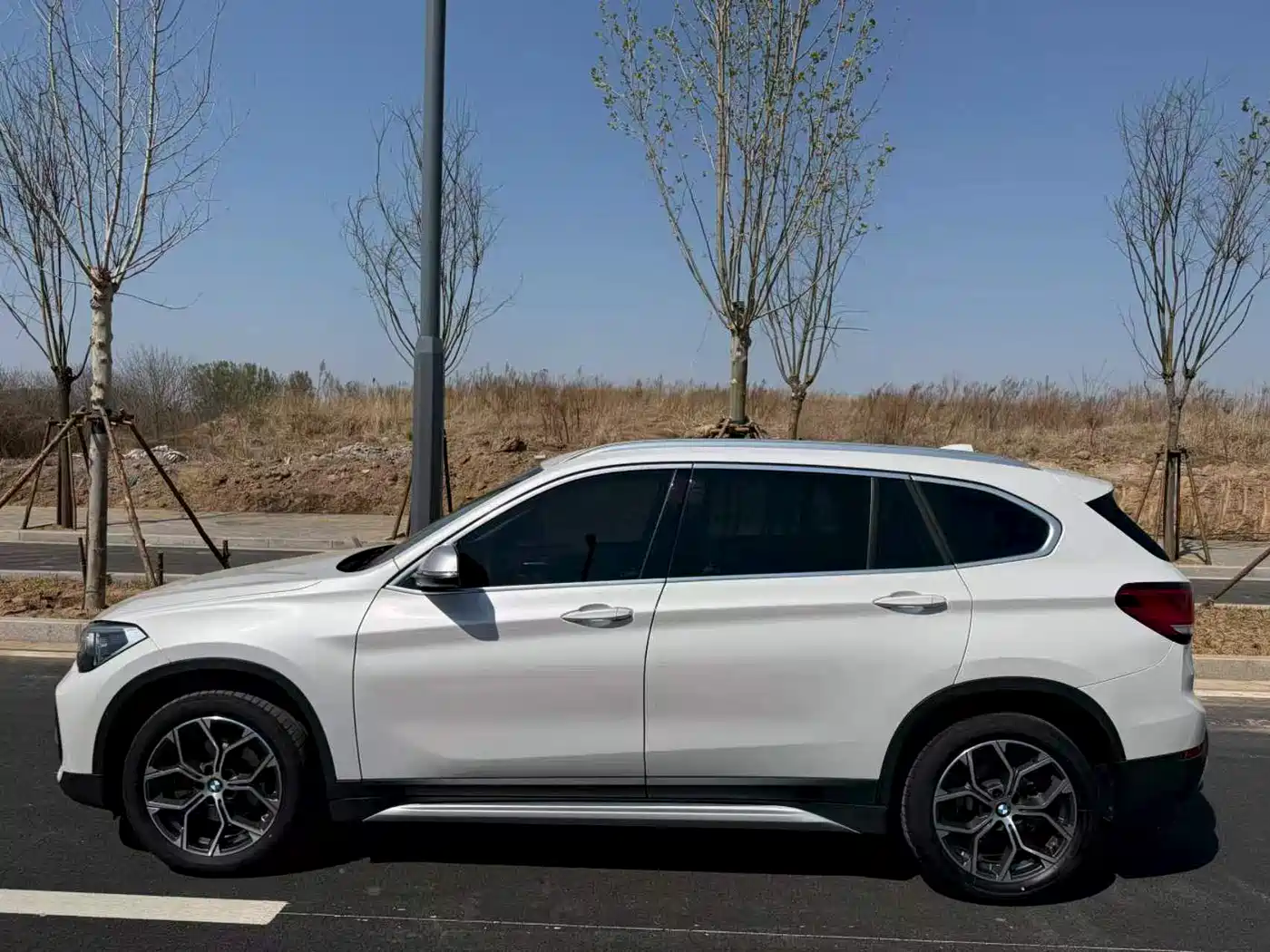 BMW X1 2022 sDrive20Li Fashion фото 4