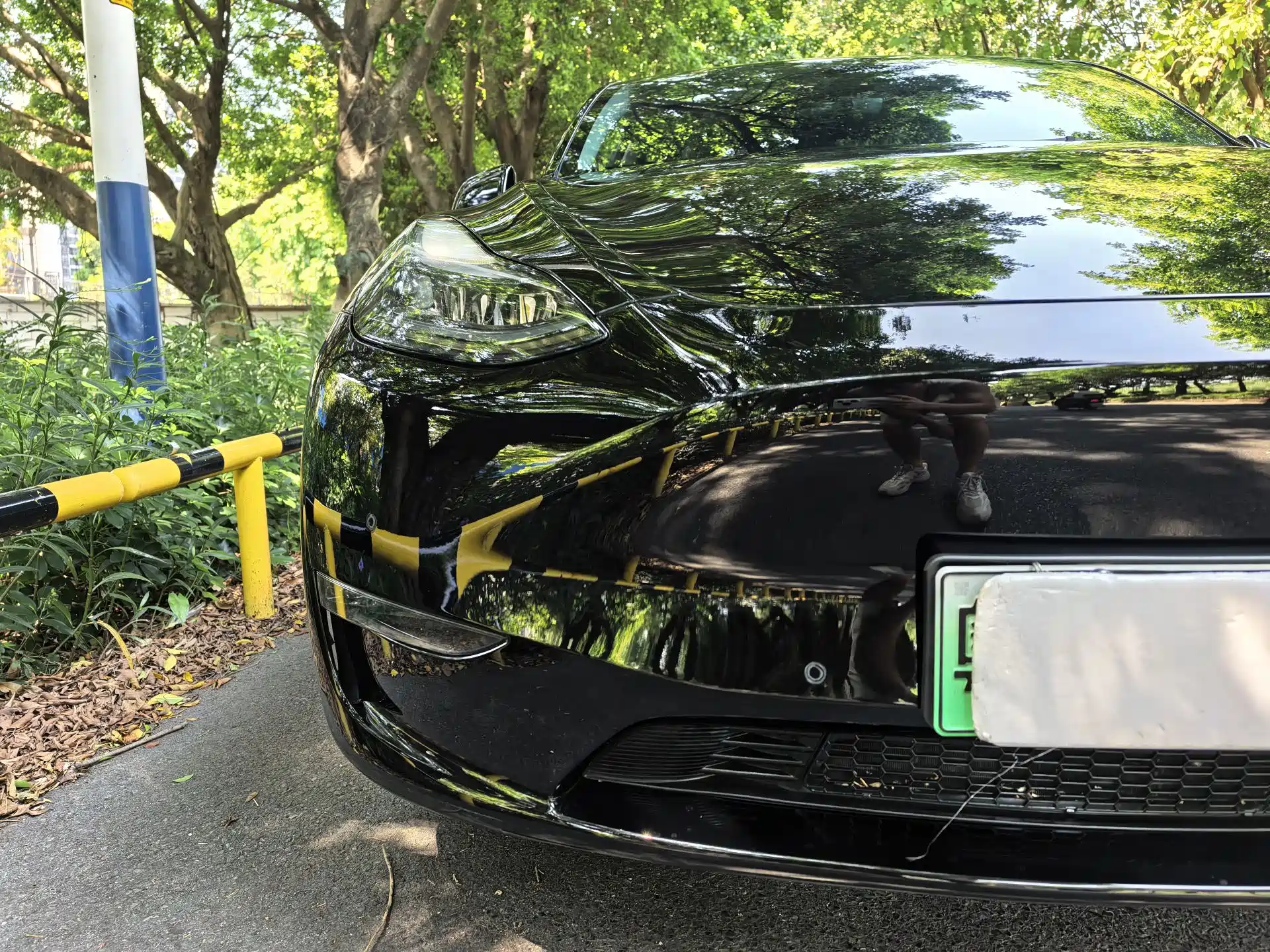 Photo 6 - Tesla Model Y