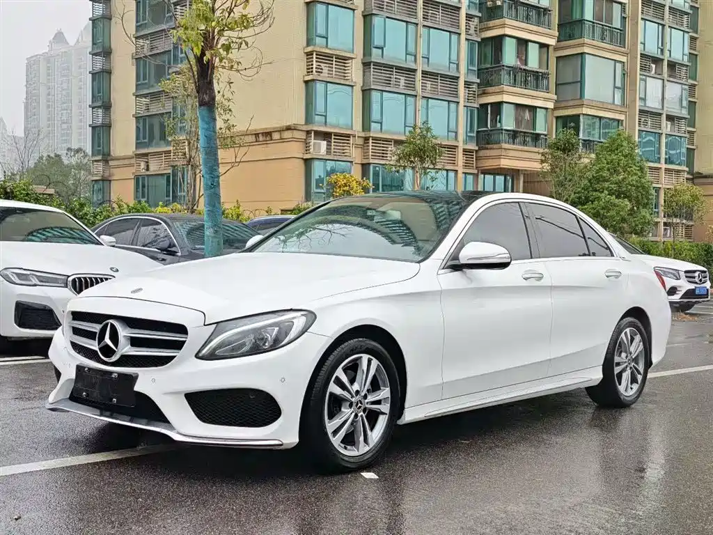 Mercedes-Benz C-Class 2017 Facelift C 200 L Sport Edition фото 2