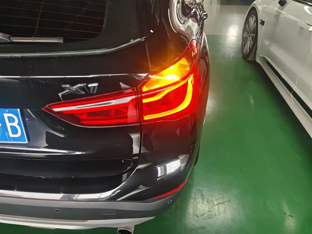 BMW X1 2018 xDrive20Li Premium Model фото 24