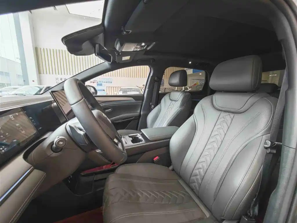 BYD Song L DM-i 2025 Smart Drive 160km Premium фото 16