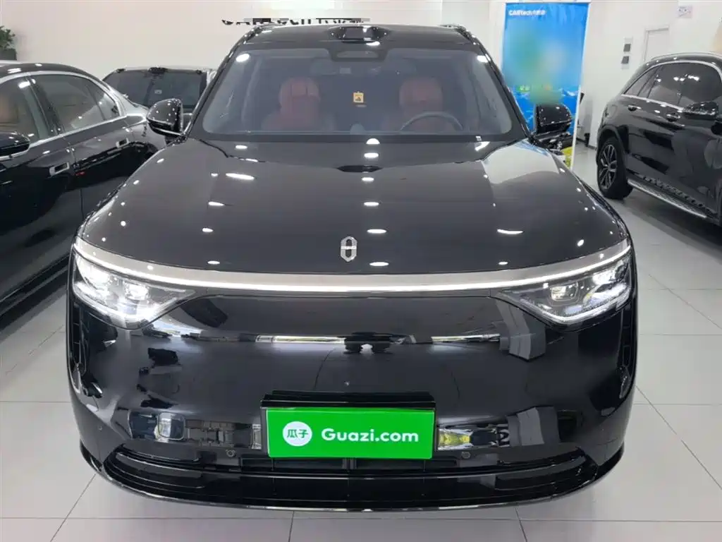 AITO Wenjie AITO M8 2025 Model Extended Range Ultra Edition 53.4kWh 5-Seater фото 3