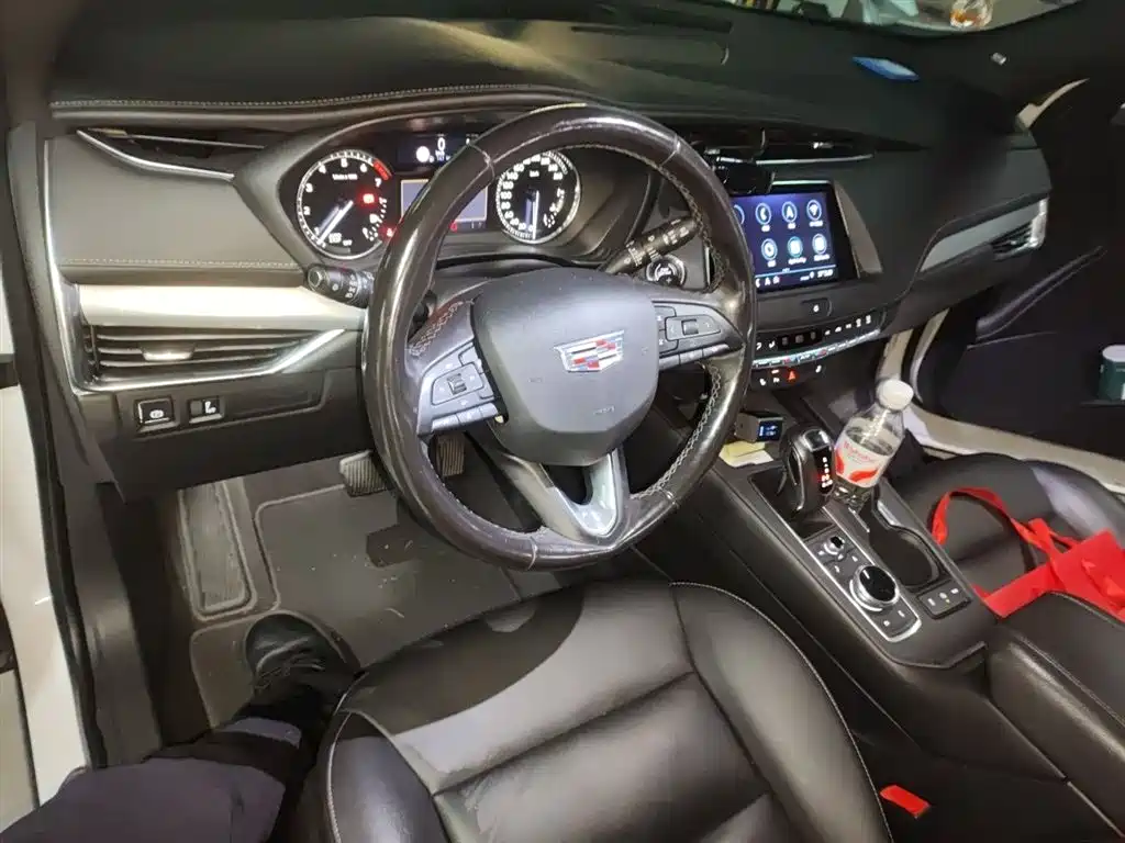 Cadillac XT4 2018 28T FWD Leading Edition фото 13