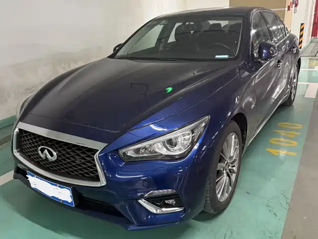 INFINITI Q50L