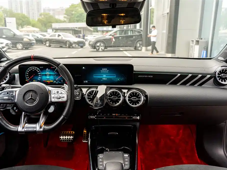 Mercedes-Benz A-Class AMG 2022 Model AMG A 35 L 4MATIC Blazing Night Special Edition фото 7