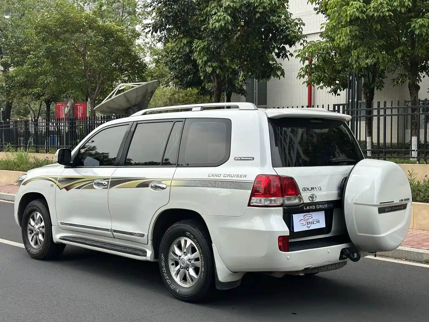 Toyota Land Cruiser (Import) фото 4