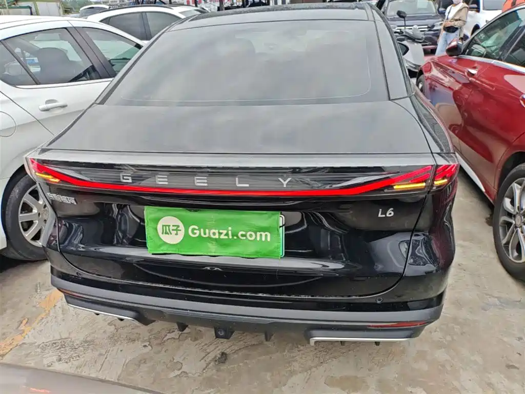 Geely Galaxy Galaxy L6 2024 125km PLUS Soaring Dragon Edition фото 6