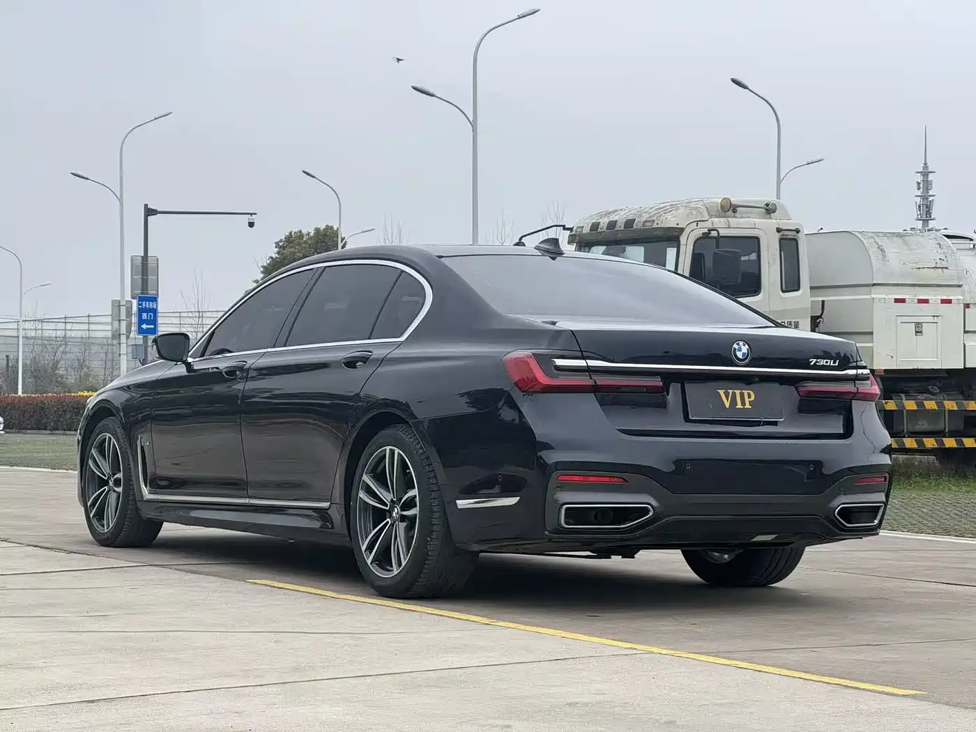 BMW 7 SERIES
