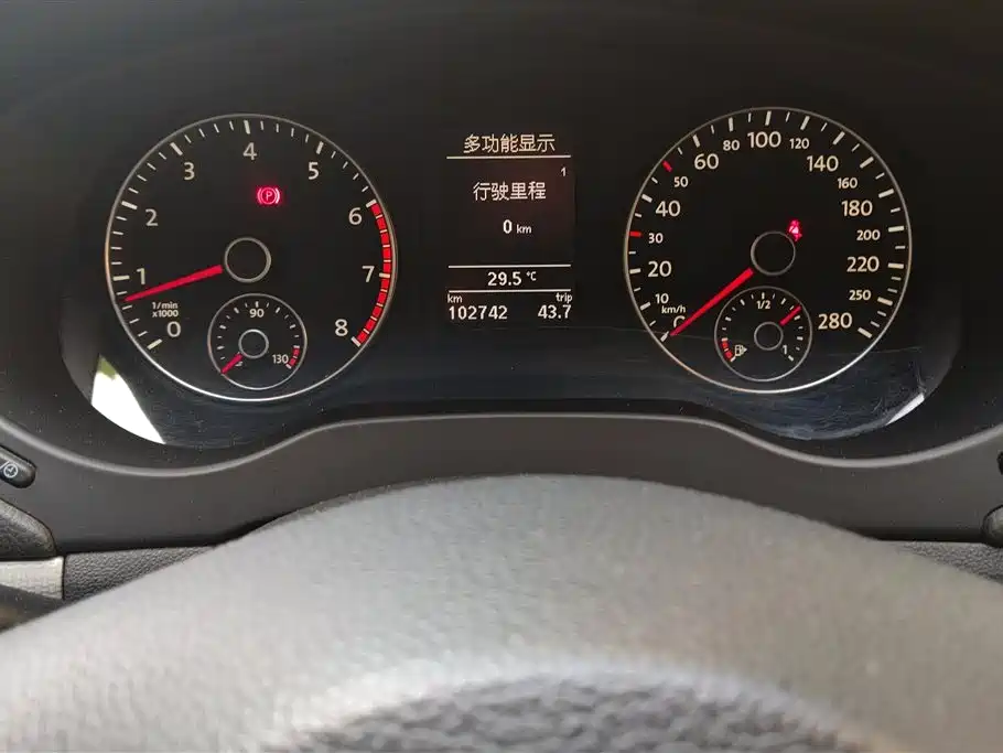 Volkswagen Sagitar 2014 1.4TSI Manual Luxury фото 14