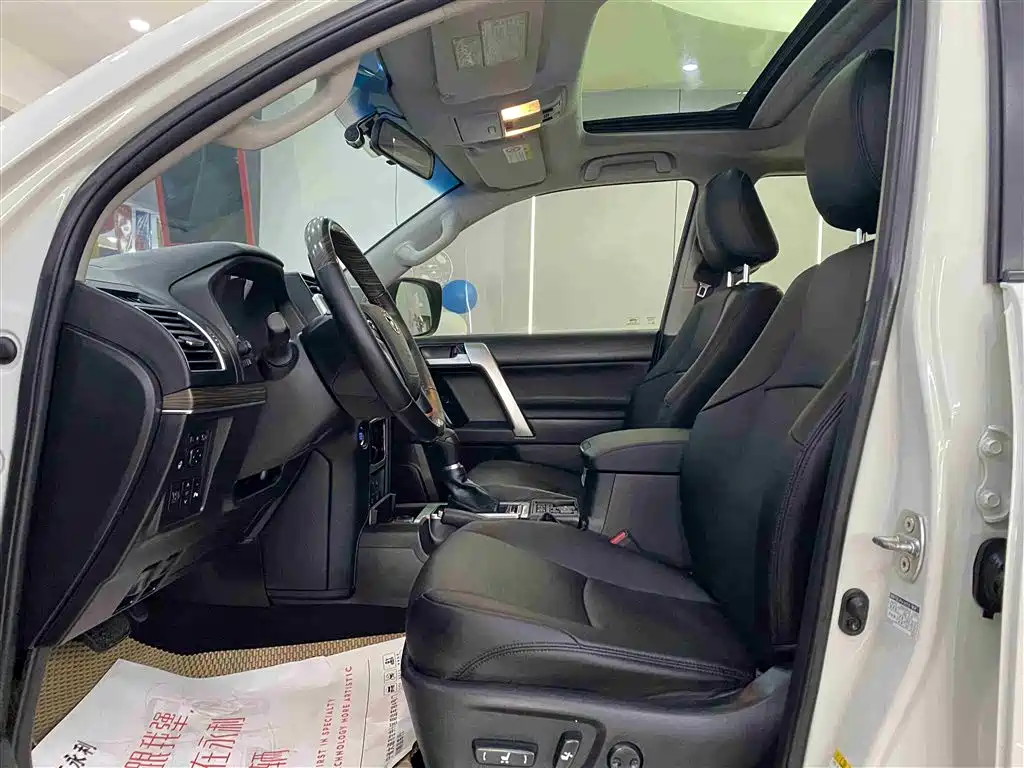 Toyota Prado 2018 3.5L Auto TX фото 7