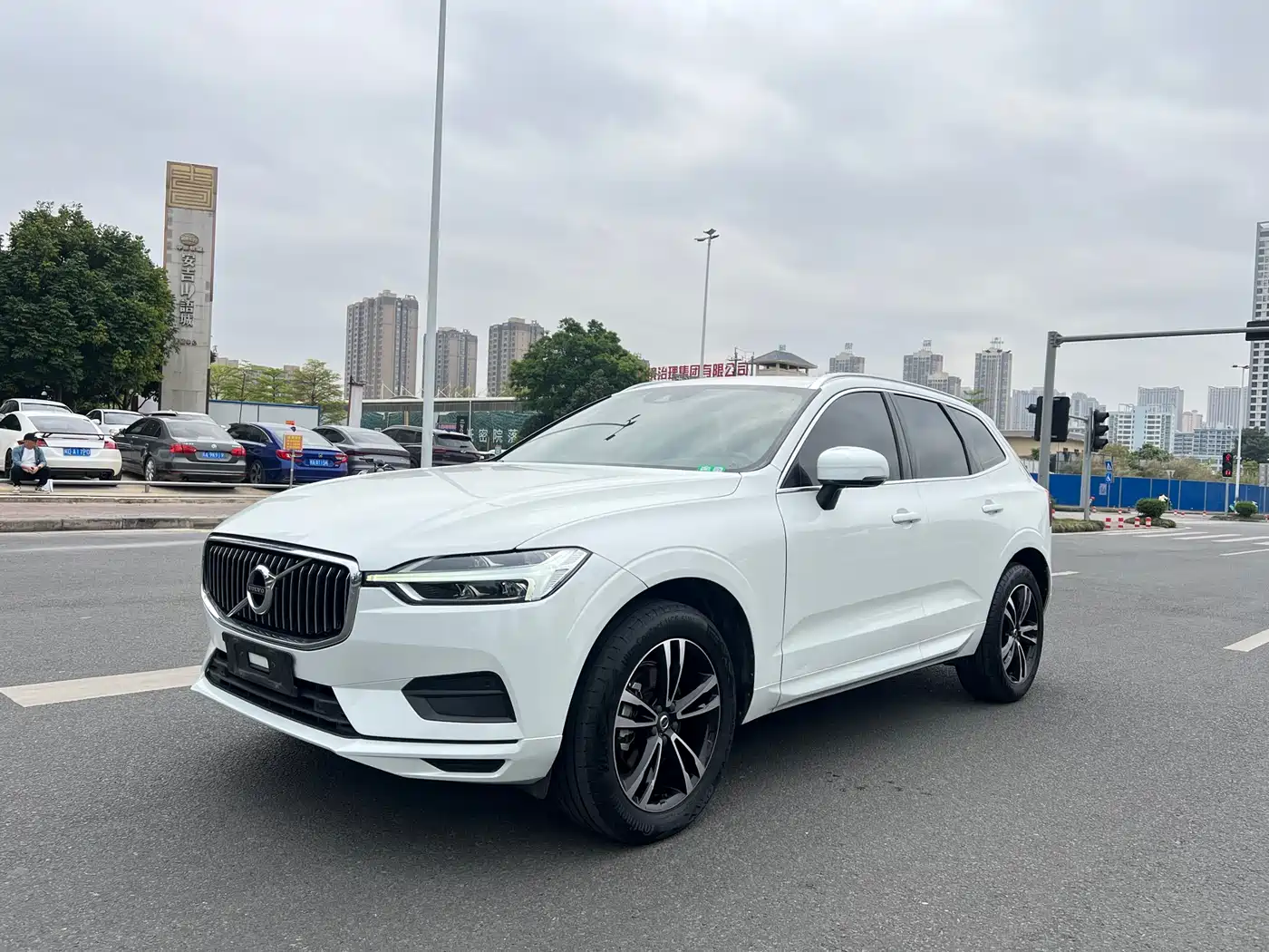 VOLVO XC60