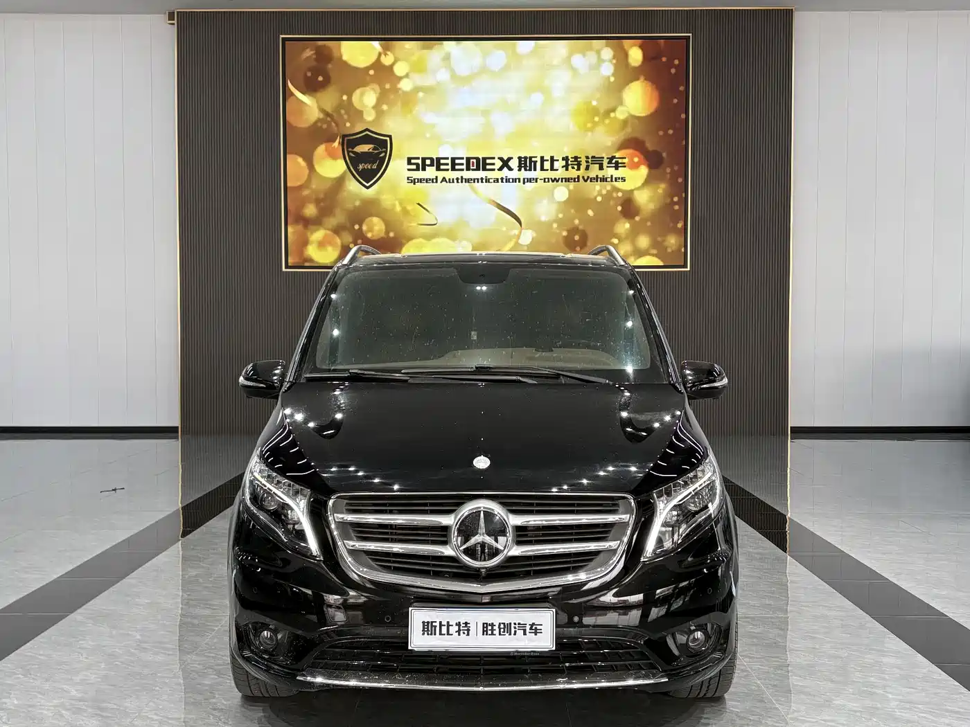 Mercedes-Benz Vito 2018 2.0T Business Edition China VI фото 2