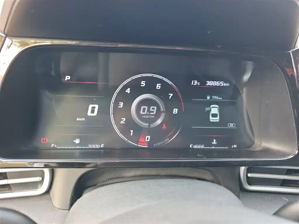 Hyundai Elantra 2022 1.5L CVT GLX Elite Edition фото 12