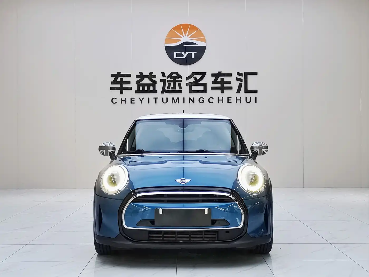 Фото 3 - MINI MINI