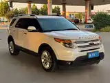 Photo 2 - Ford Explorer (Import)
