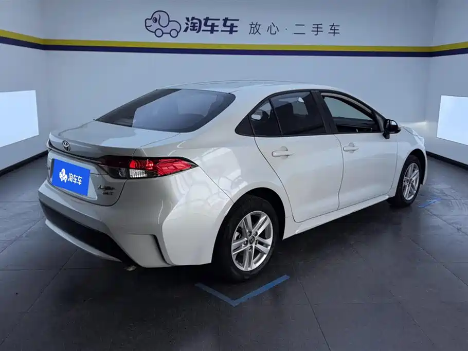 Toyota Levin 2021 185T CVT Luxury Edition фото 3