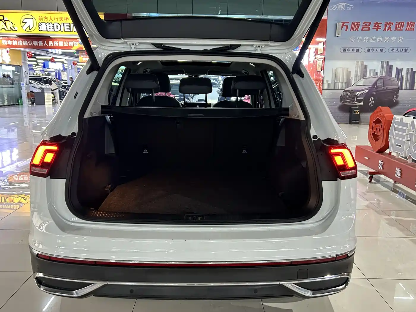 Volkswagen Tiguan L 2023 300TSI Automatic 2WD Smart Enjoyment Edition фото 22