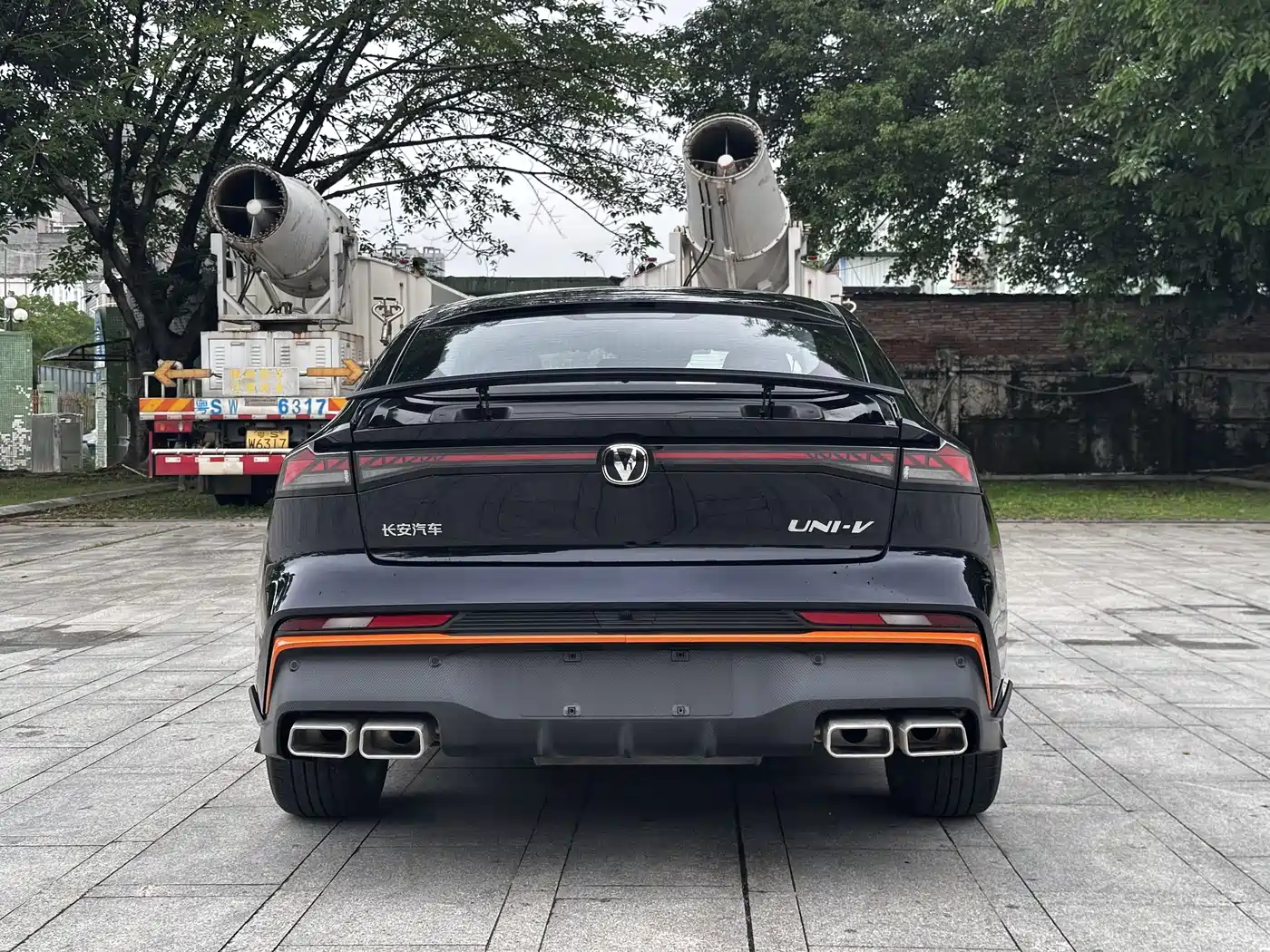 CHANGAN UNI-V