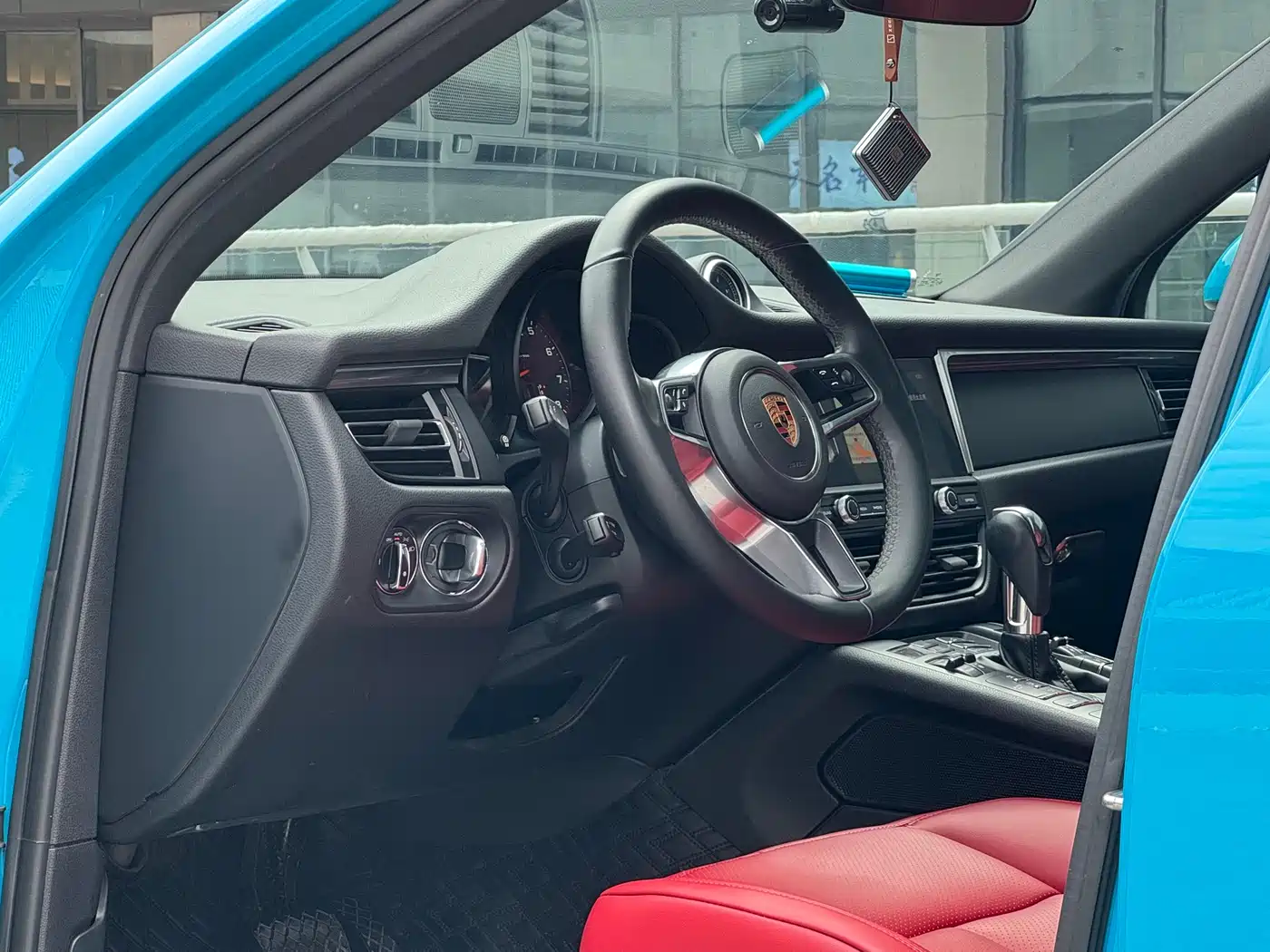 Porsche Macan 2018 Macan 2.0T фото 13