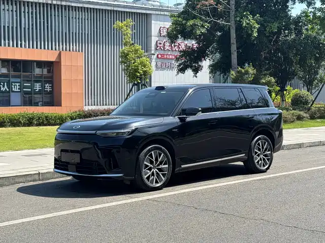  GAC Trumpchi Trumpchi Vision S9 2025 1.5T Hybrid Premium