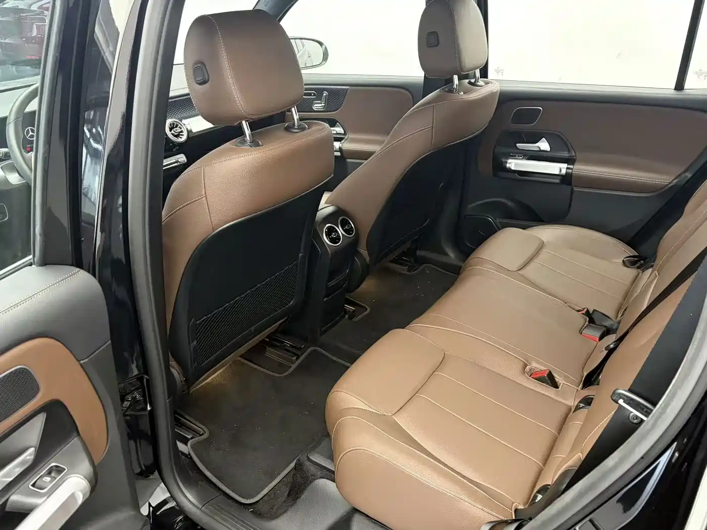 Mercedes-Benz EQB, миниатюра 5