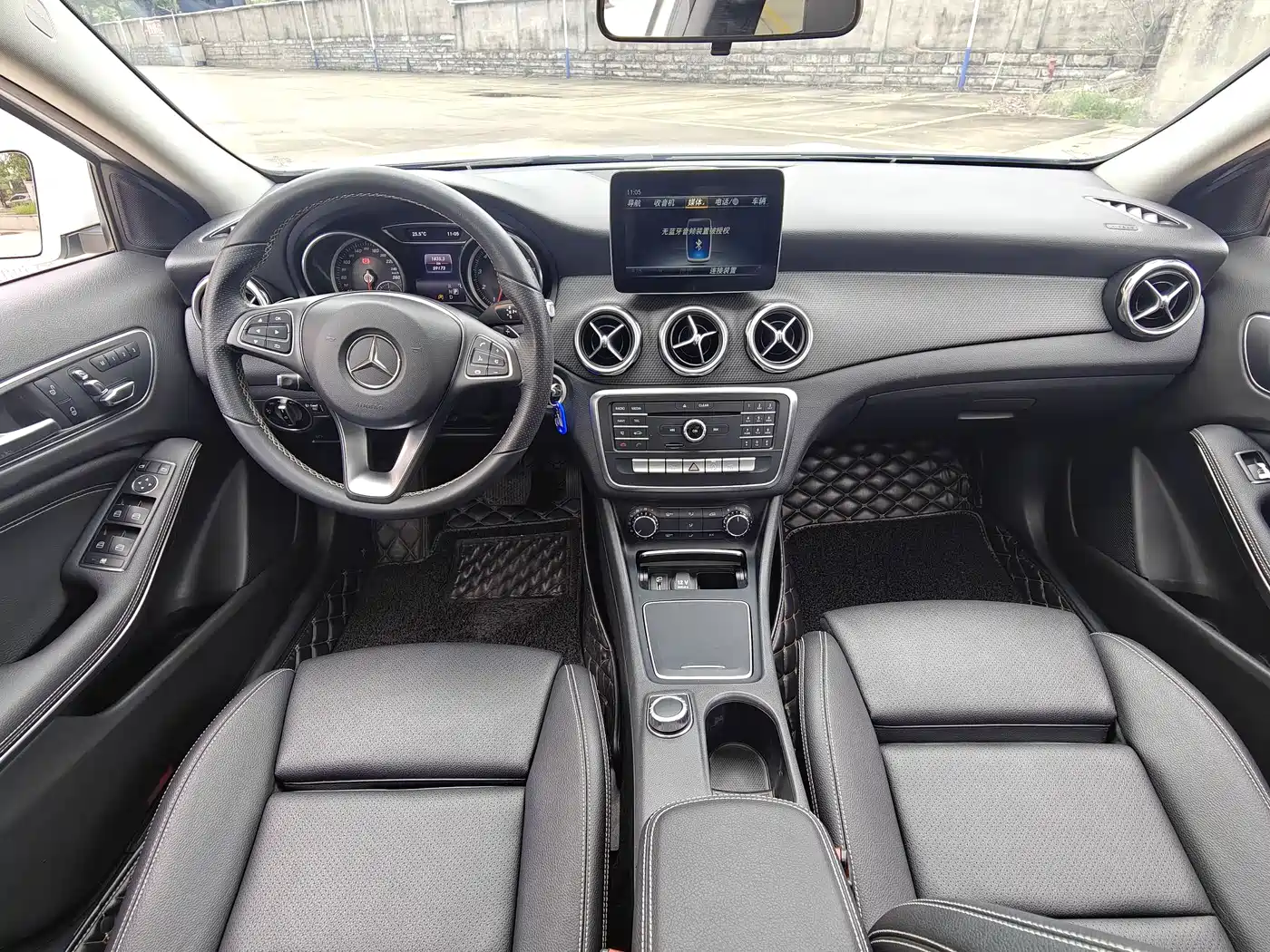 Mercedes-Benz GLA 2017 GLA 200 Dynamic фото 10