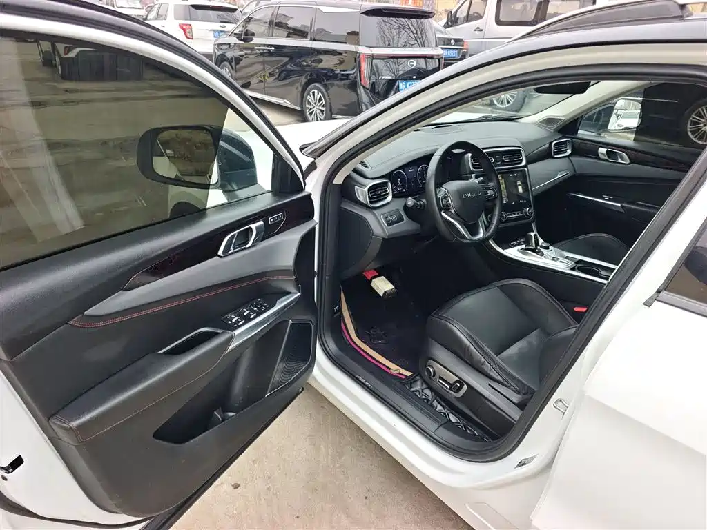 Lynk & Co 01 2017 2.0T AWD Pro фото 16