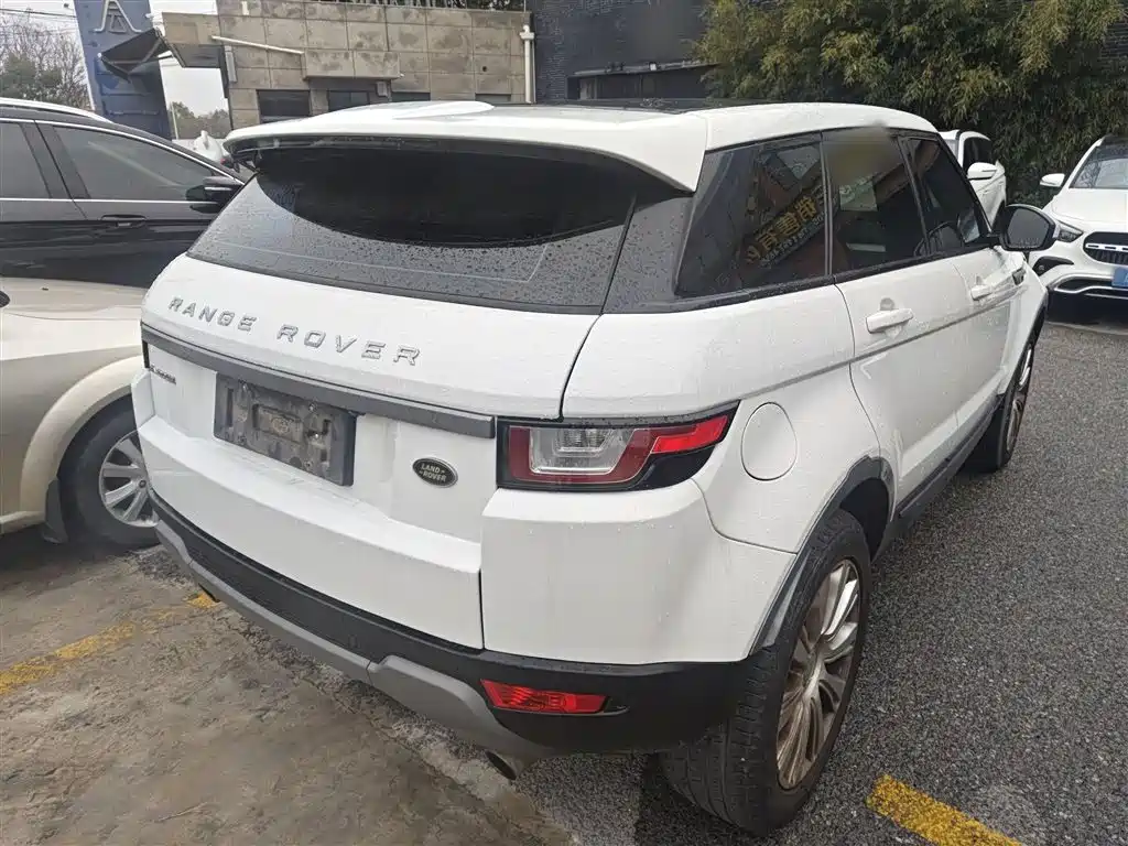 Land Rover Range Rover Evoque 2016 2.0T SE ZhiYao фото 5