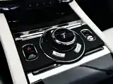 Photo 19 - Rolls-Royce Dawn