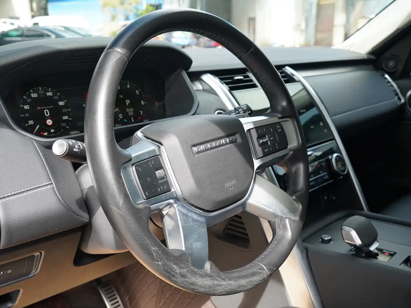 Land Rover Discovery 2023 360PS R-Dynamic S фото 23