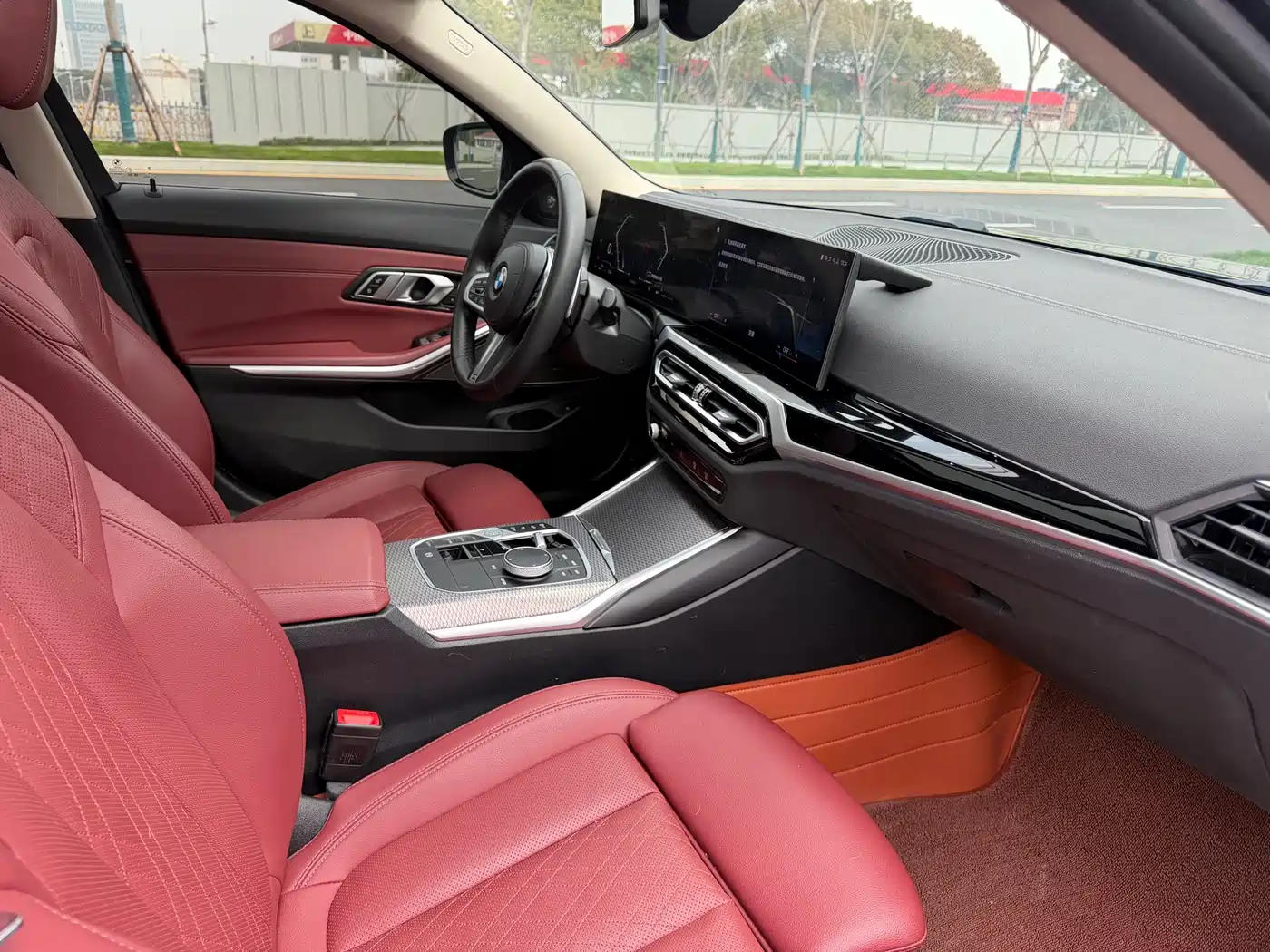 BMW 3 Series 2023 325Li M Sport Black Night Package фото 9