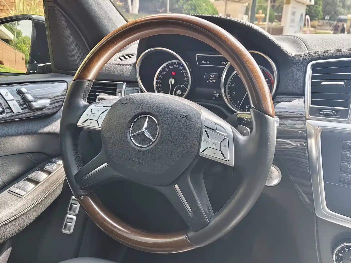 Mercedes-Benz GL-Class 2014 GL 400 4MATIC Luxury фото 20