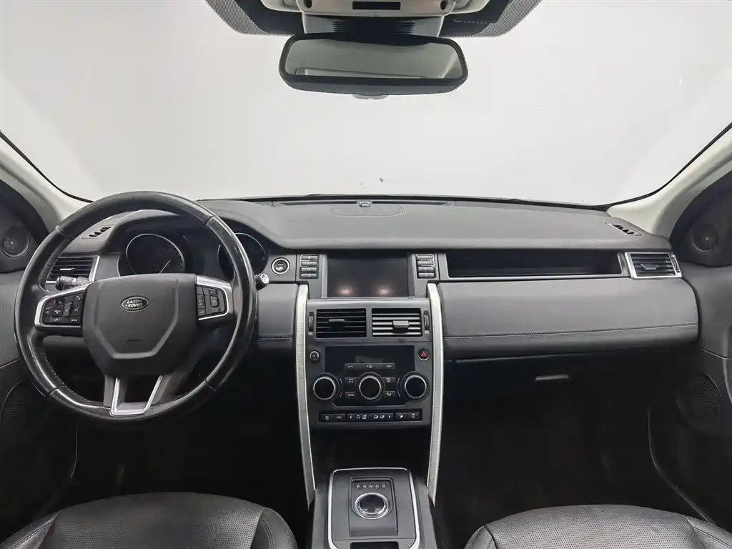Land Rover Discovery Sport 2019 240PS SE Edition China V фото 5