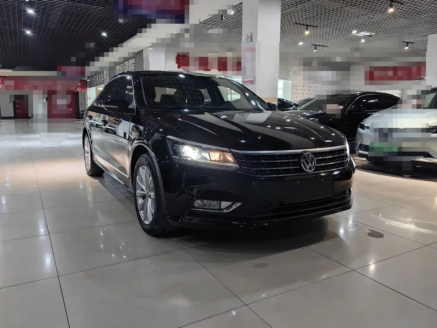 Volkswagen Passat 2017 330TSI DSG Prestige фото 3