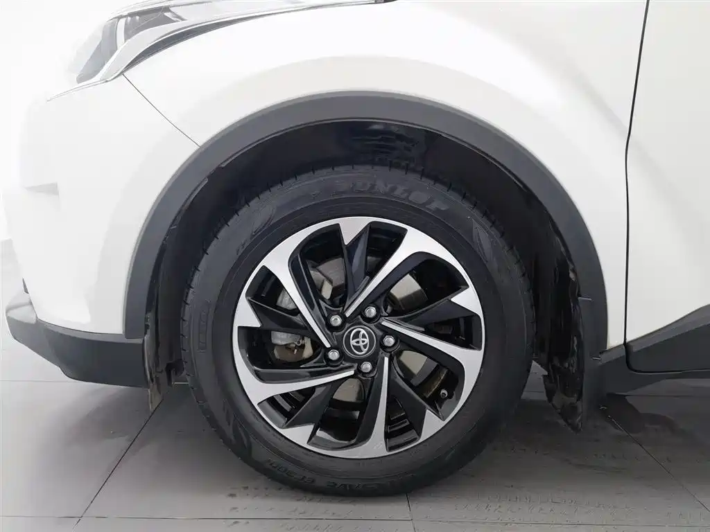 Toyota IZOA 2020 2.0L Yi Xiang Edition фото 17