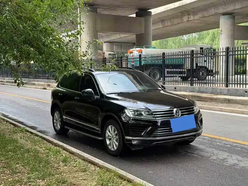 Volkswagen Touareg 2016 3.0TSI Standard фото 3
