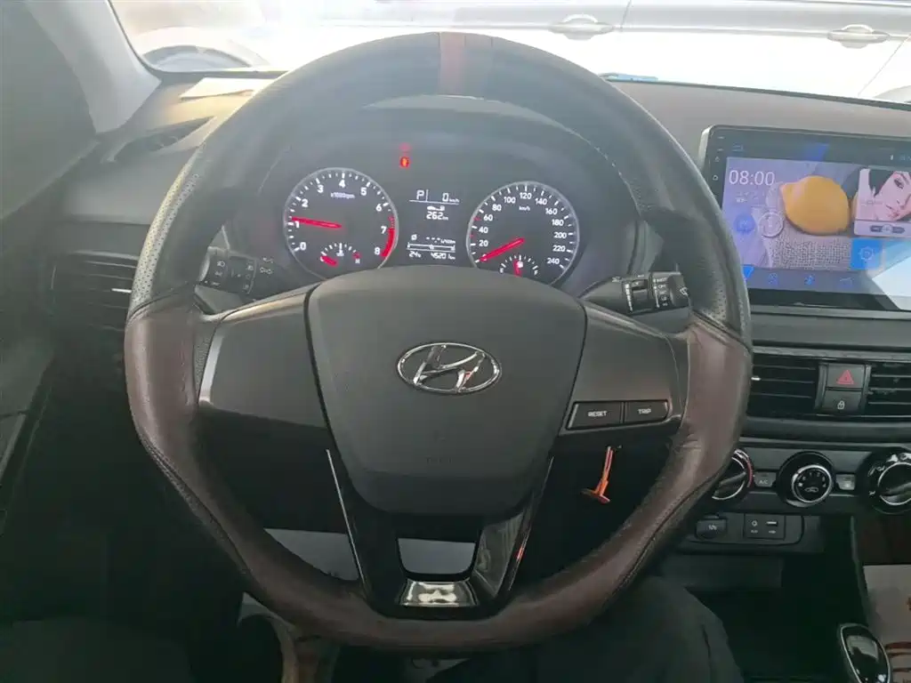 Hyundai Elantra 2018 1.6L Automatic Pleasing Edition GL China VI фото 11